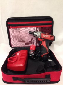 AVVITATORE MILWAUKEE C12 D ferramenta_carpaneto_c12d